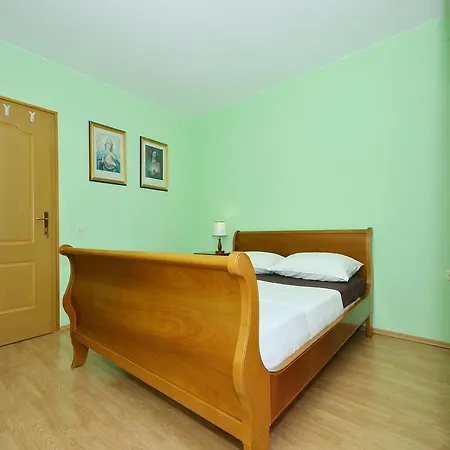 Vukadin Daire Trogir